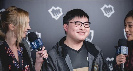 康报告中 康报告中