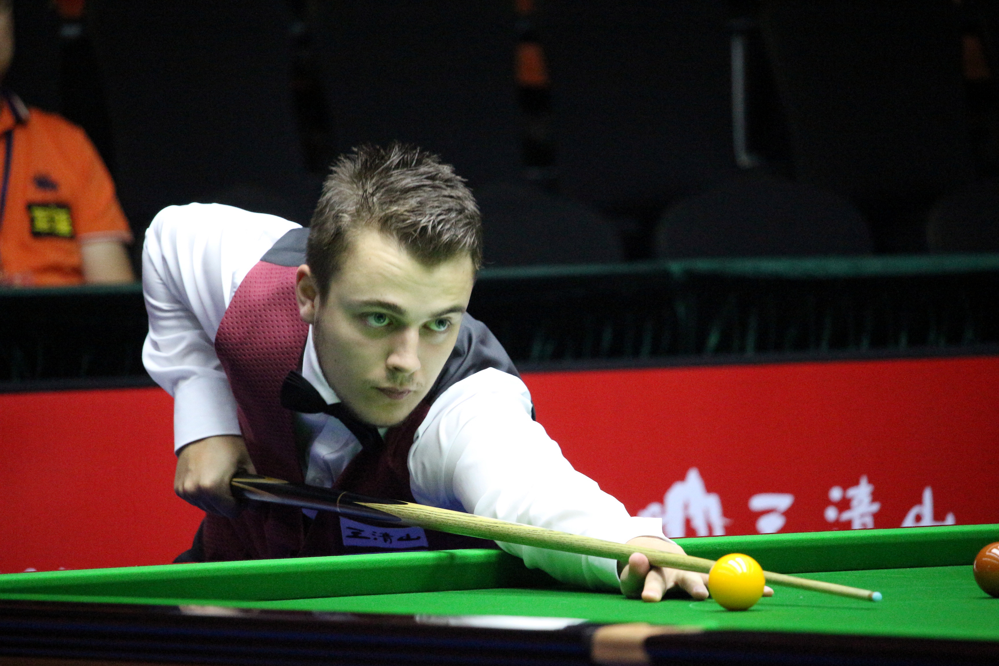 脱颖而出 脱颖而出